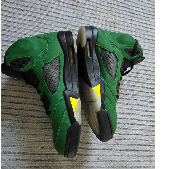 EUC/Like New! Air Jordan 5 Retro SE Green Sneakers - Size 10.5 - Picture 6 of 12